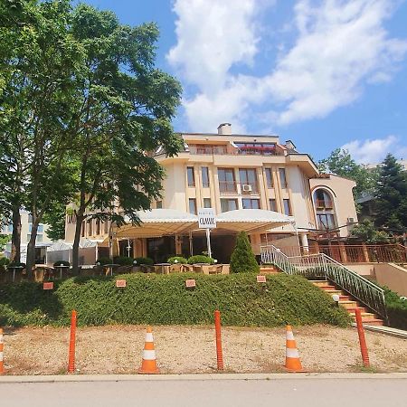 וארנה Family Hotel Classic מראה חיצוני תמונה