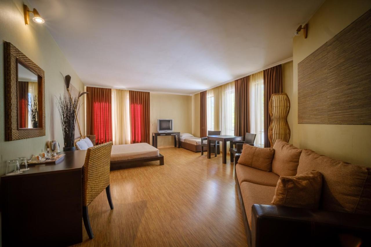 וארנה Family Hotel Classic מראה חיצוני תמונה