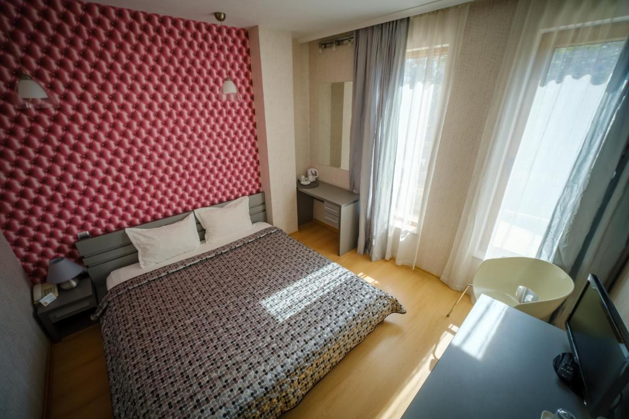וארנה Family Hotel Classic מראה חיצוני תמונה