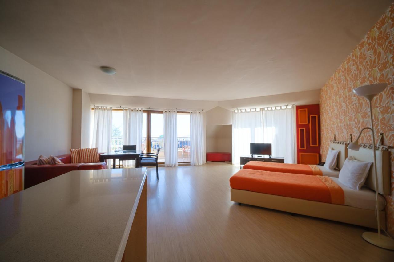וארנה Family Hotel Classic מראה חיצוני תמונה