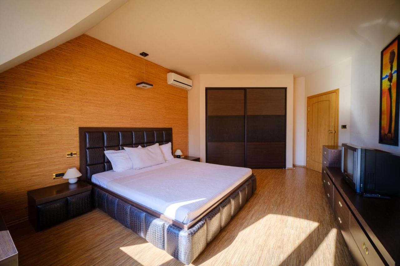 וארנה Family Hotel Classic מראה חיצוני תמונה