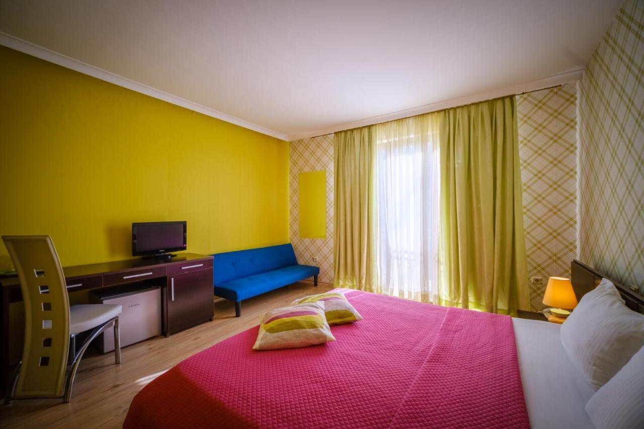 וארנה Family Hotel Classic מראה חיצוני תמונה