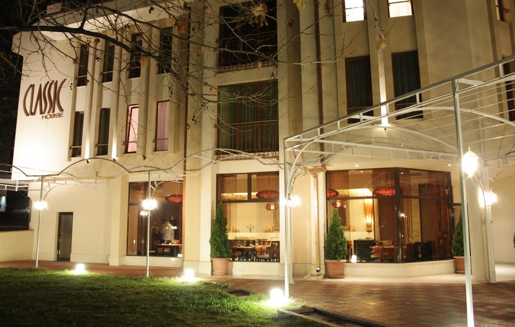 וארנה Family Hotel Classic מראה חיצוני תמונה